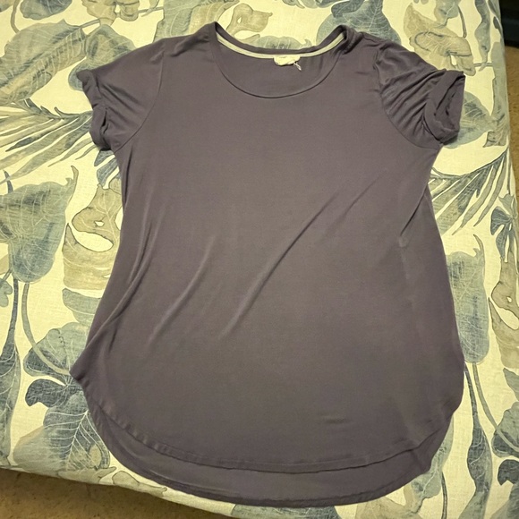 CLYDE & BAXTER Light Purple Short Sleeve Tshirt! Size L - Picture 2 of 11